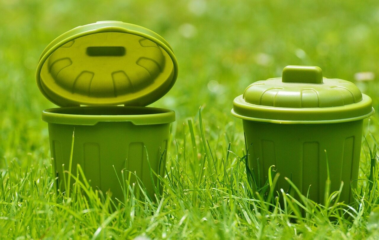 garbage cans, green, plastic, bucket, coloured, miniature, plastic, plastic, plastic, plastic, plastic, bucket, miniature